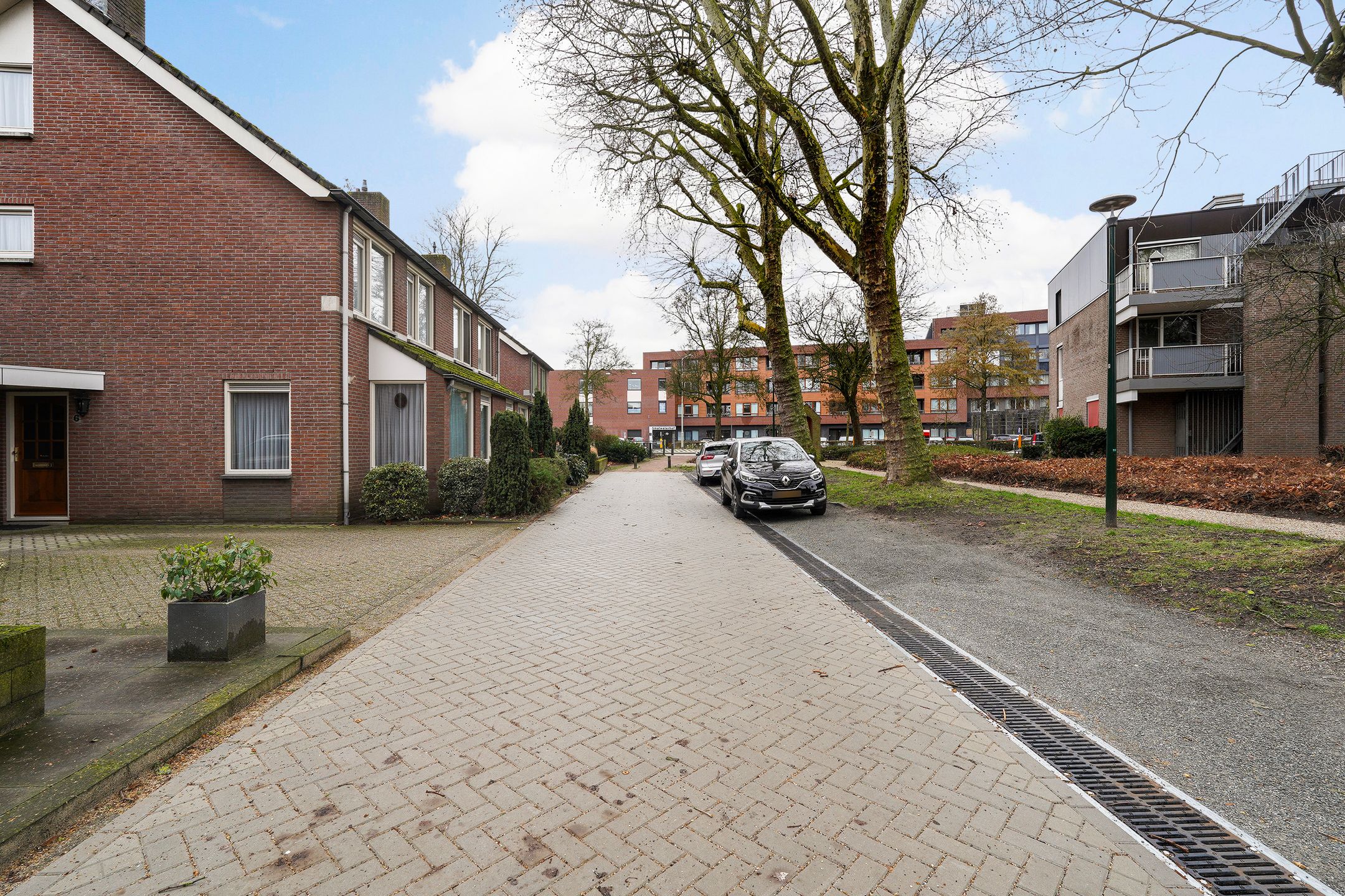 Foto 3 van Deken Broekmanlaan 6