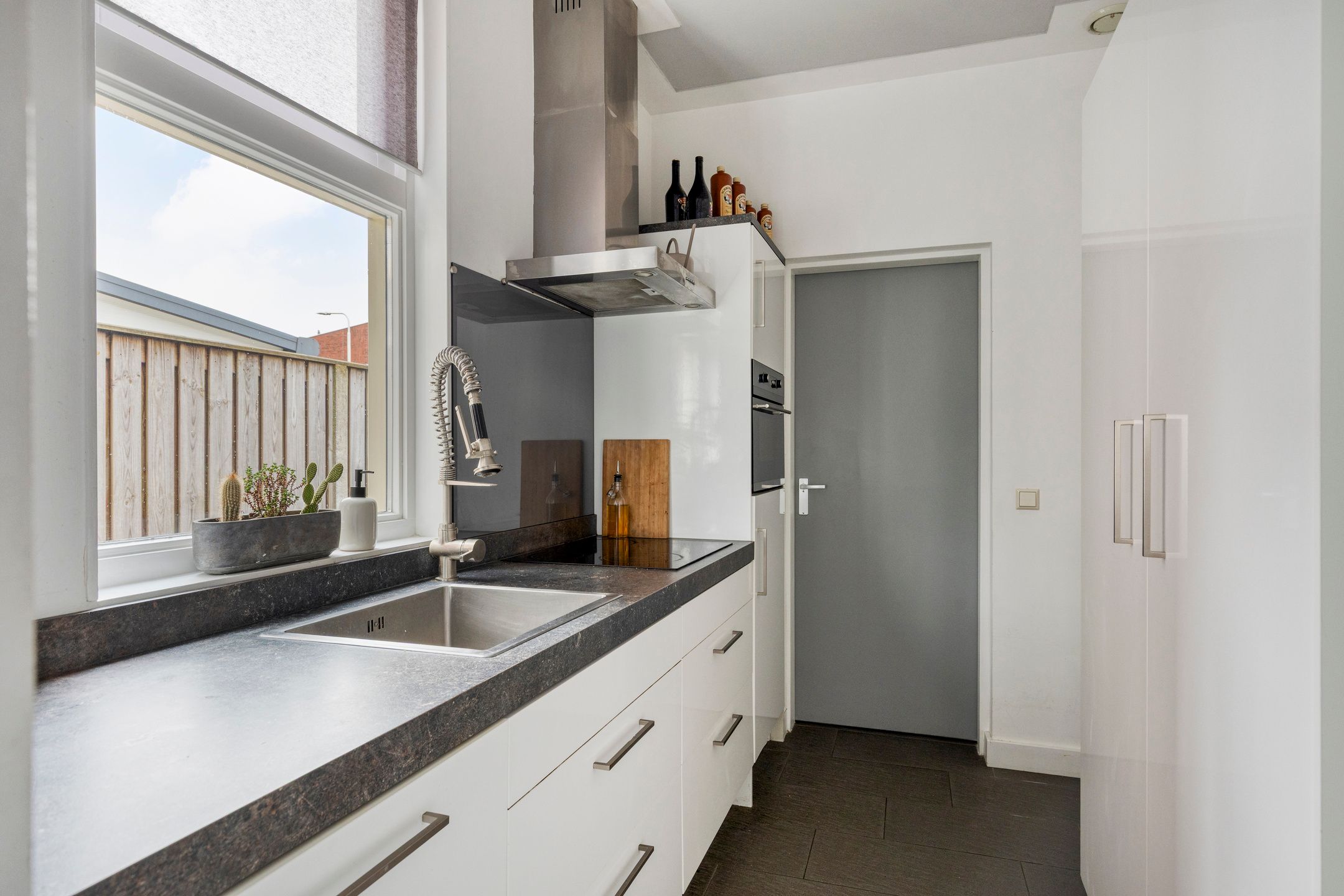 Photo 9 of Veestraat 99
