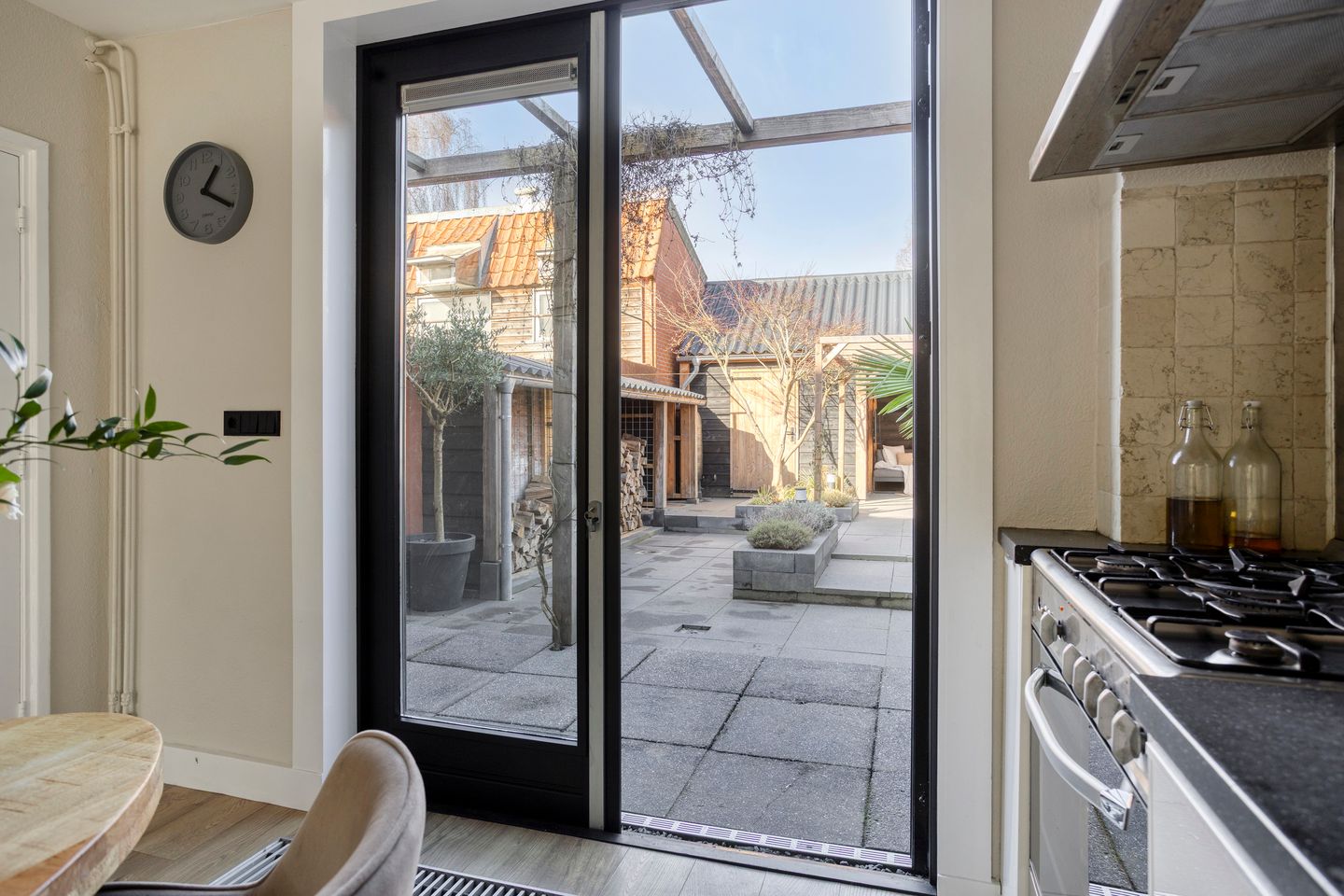 Foto 19 van P. Wierengaweg 20