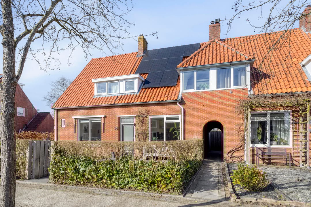 Foto 46 van P. Wierengaweg 20