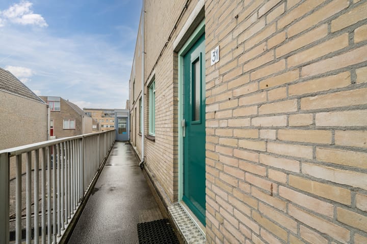 Photo 5 of Cornelis Roobolstraat 31