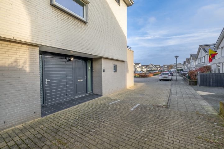 Foto 3 van Zwanebloem 23