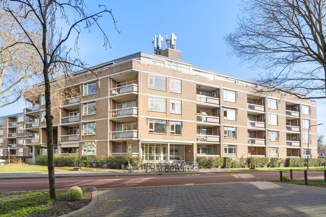 Foto 31 van Adriaan van Bergenstraat 100