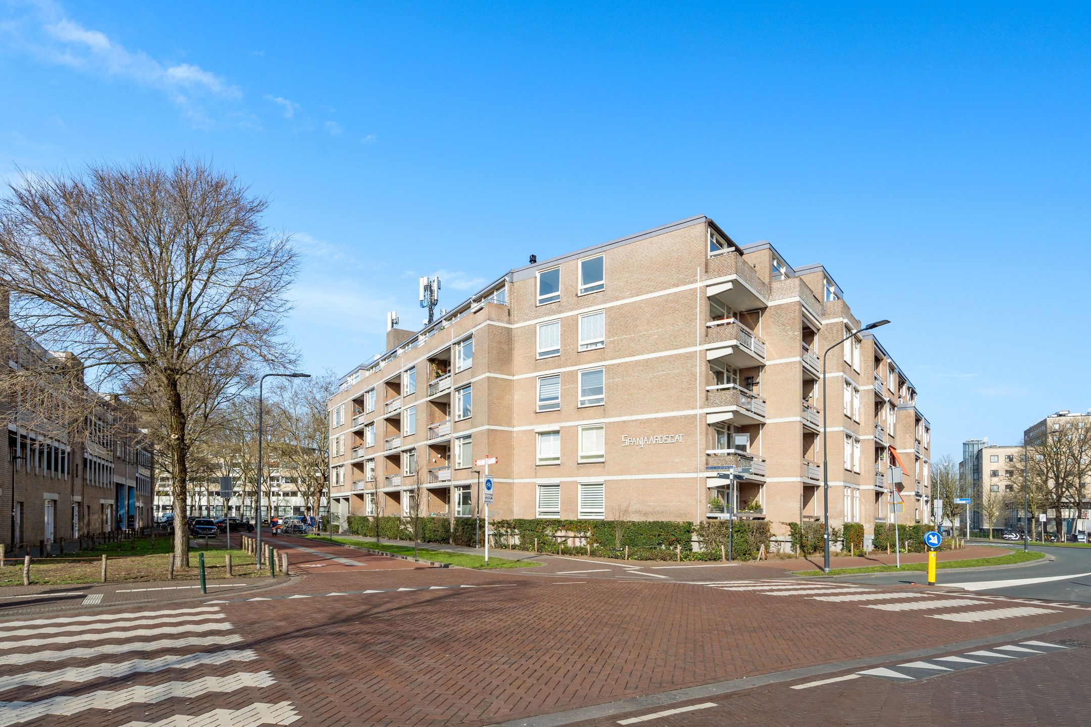 Foto 33 van Adriaan van Bergenstraat 100