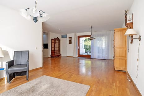 Bijenhof 5 secondary image