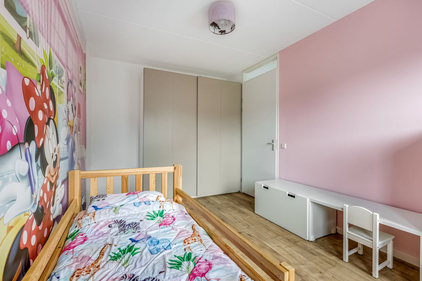 Photo 10 of Hoogendijkstraat 23