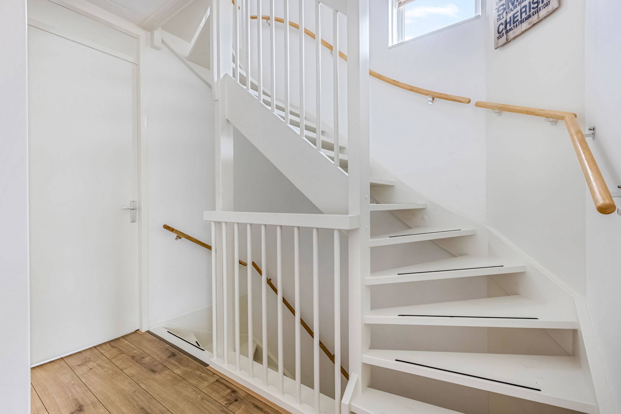 Photo 18 of Hoogendijkstraat 23