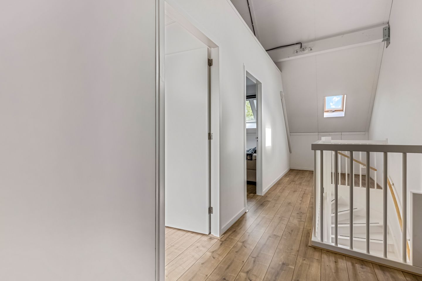 Photo 19 of Hoogendijkstraat 23