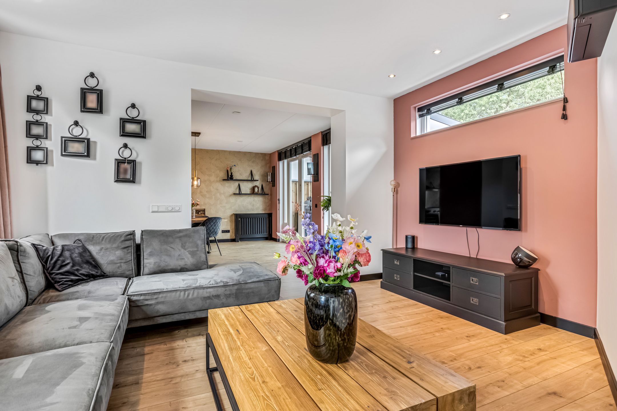 Photo 27 of Hoogendijkstraat 23