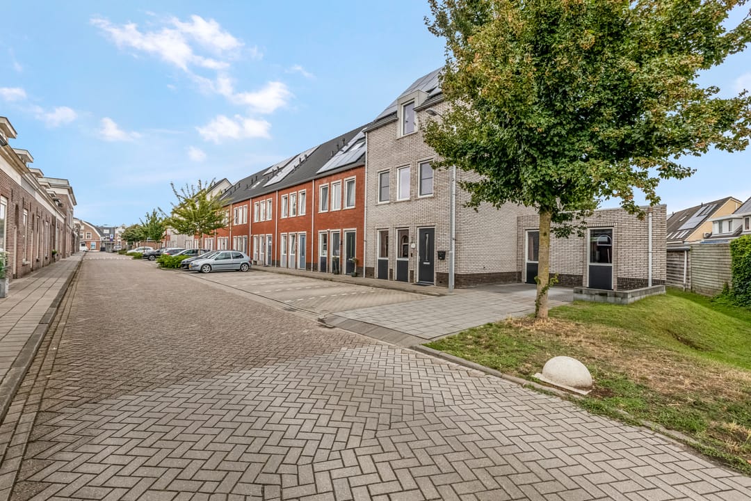 Photo 31 of Hoogendijkstraat 23