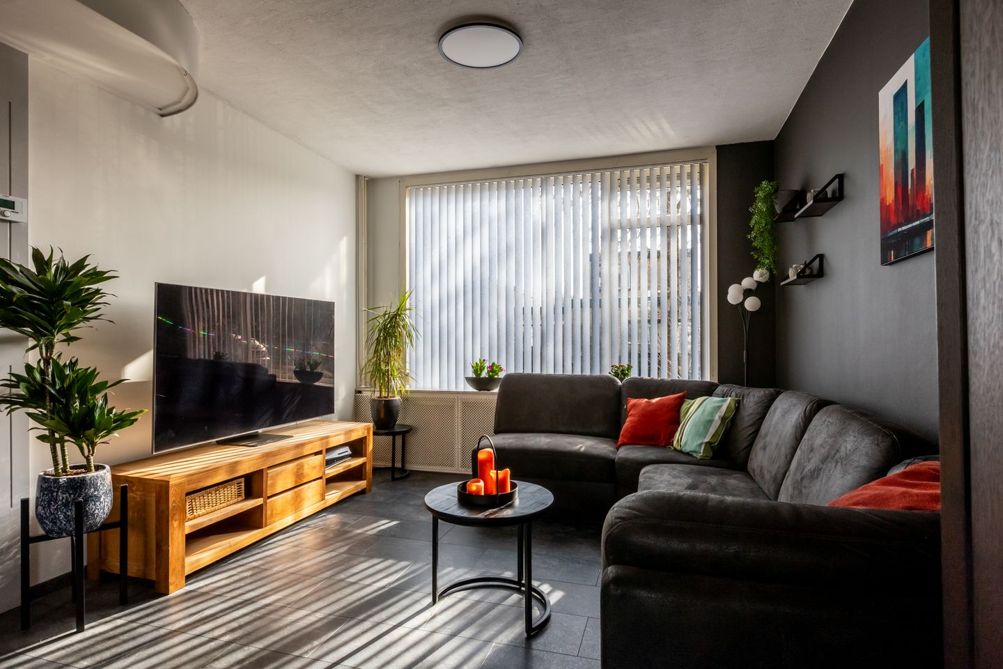 Photo 4 of Waagmeestersstraat 9