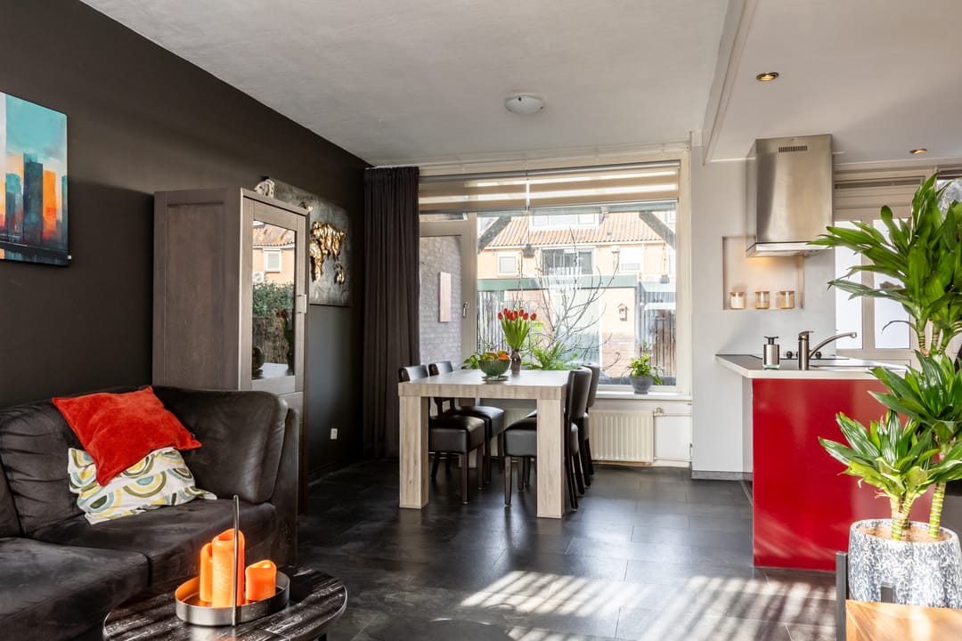 Photo 8 of Waagmeestersstraat 9