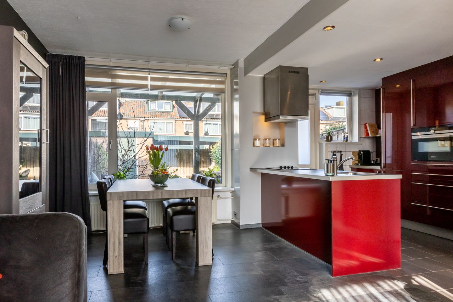 Photo 10 of Waagmeestersstraat 9