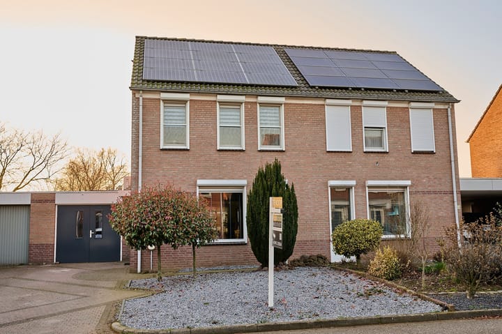 Photo 2 of Vrinssenstraat 20