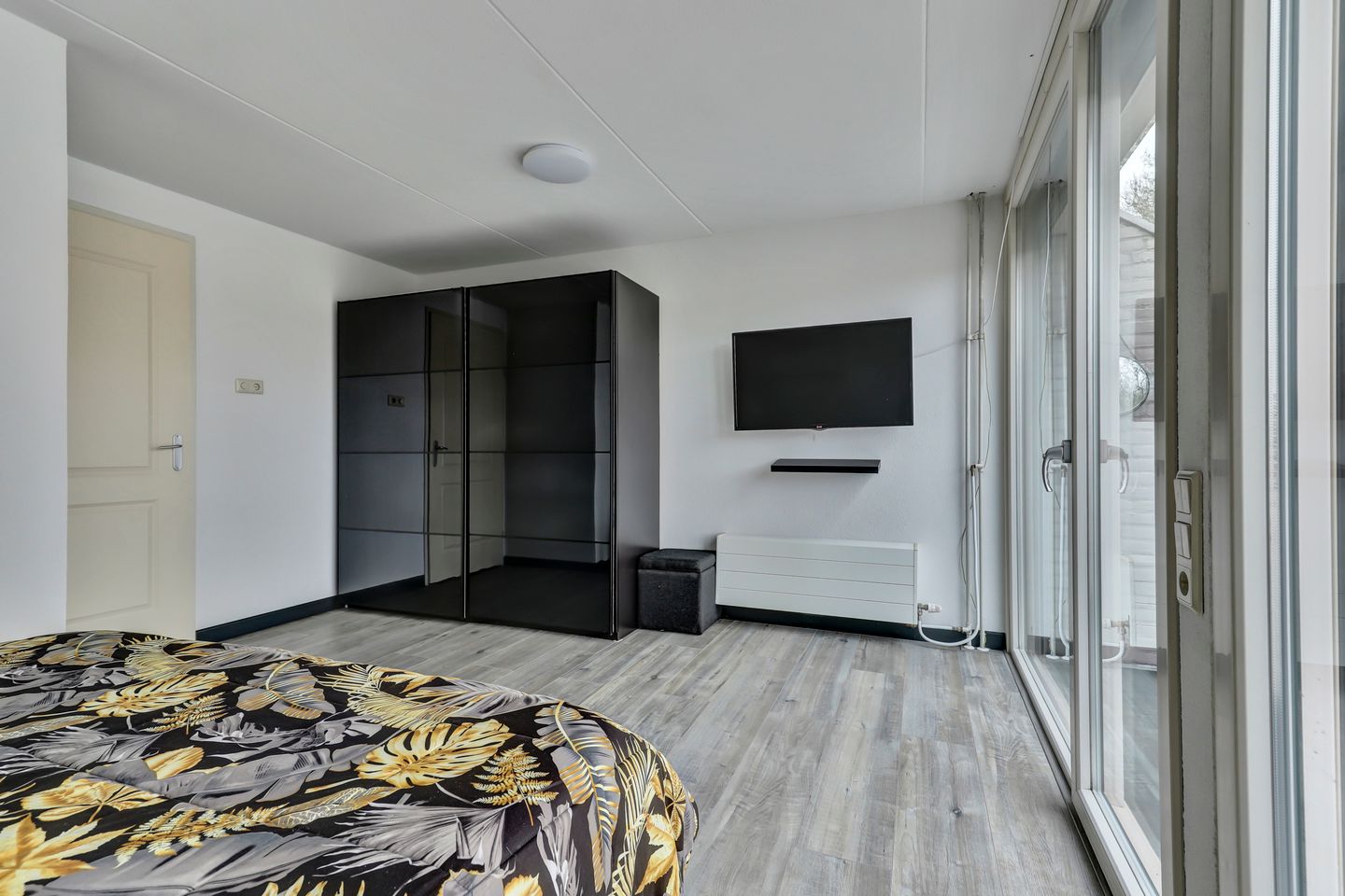 Photo 19 of Haspel 10