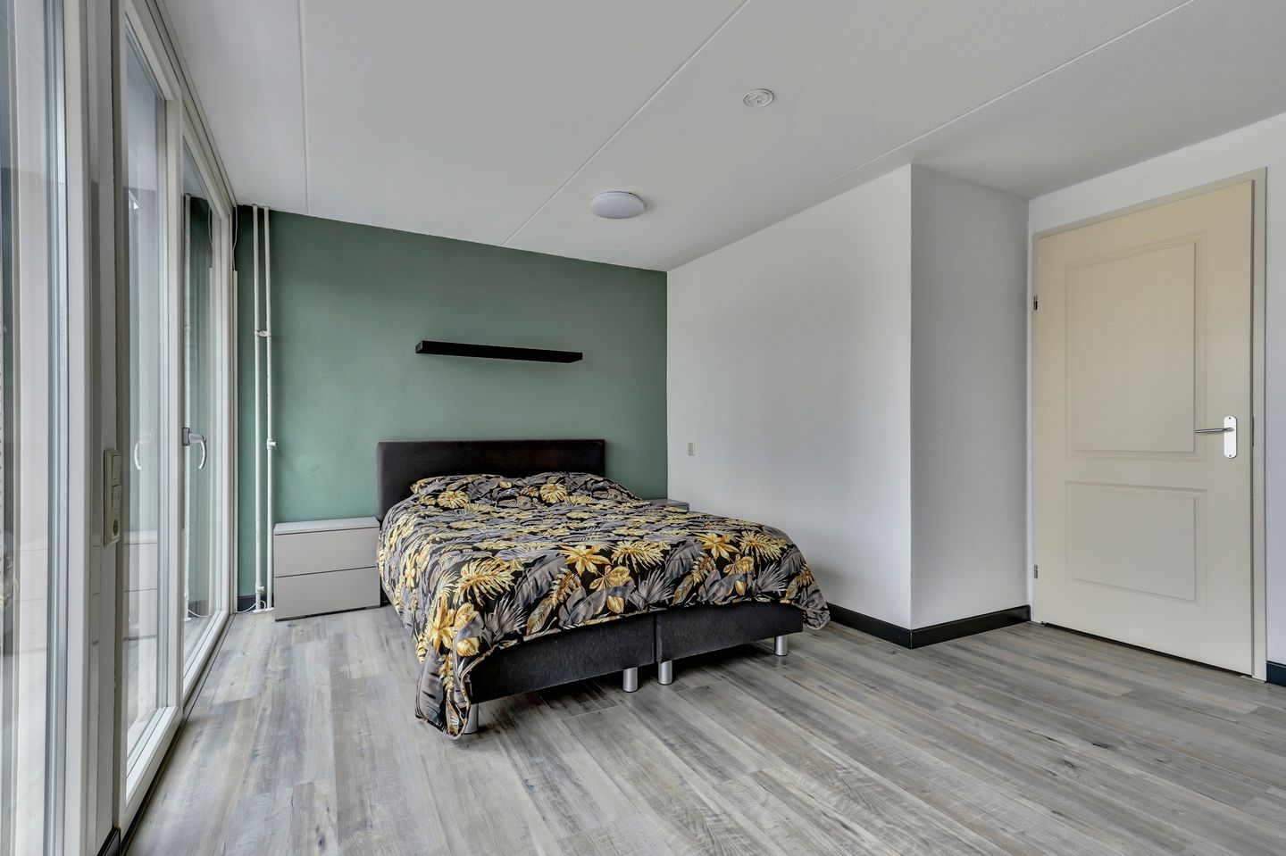 Photo 20 of Haspel 10