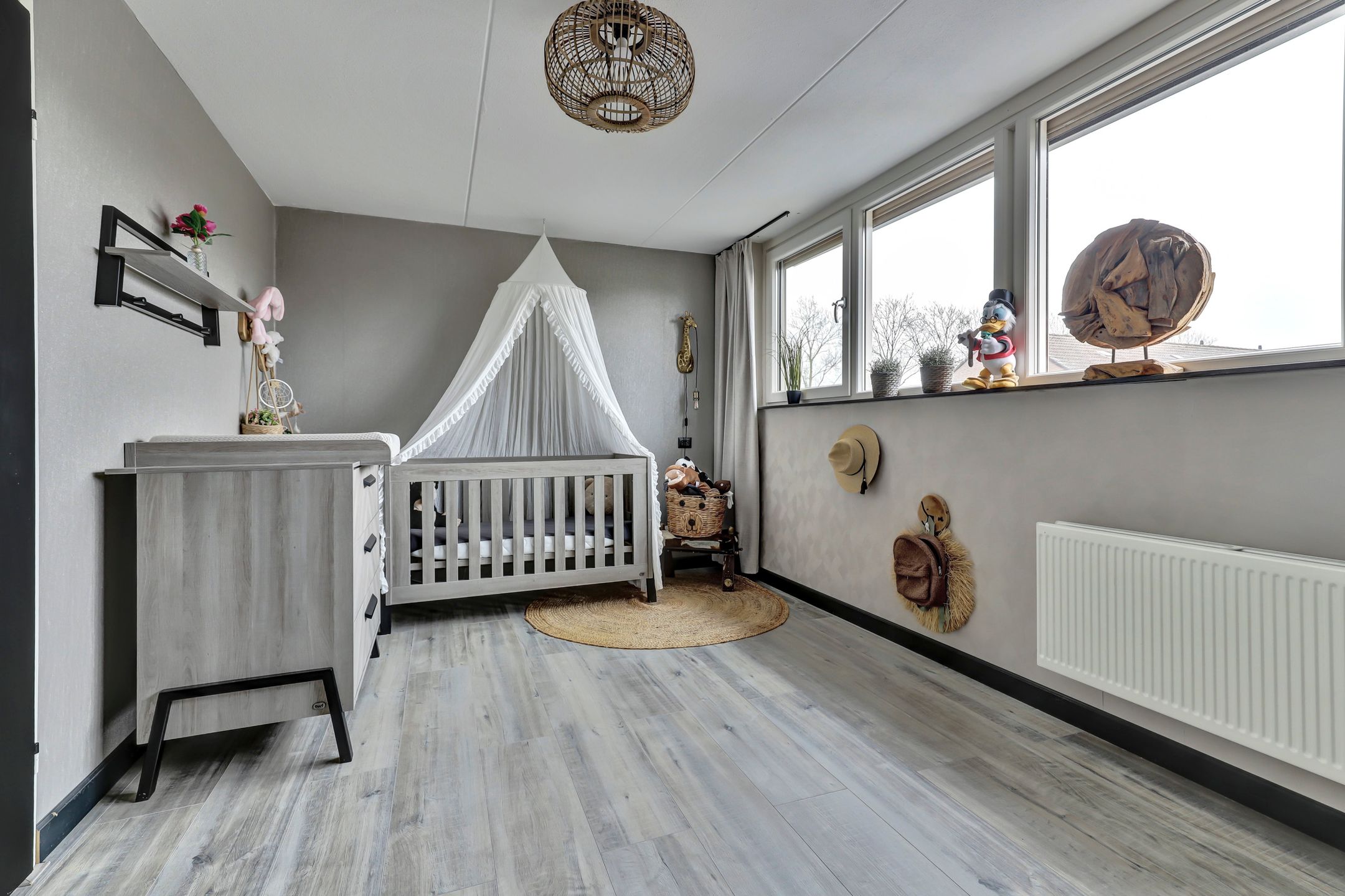 Photo 21 of Haspel 10