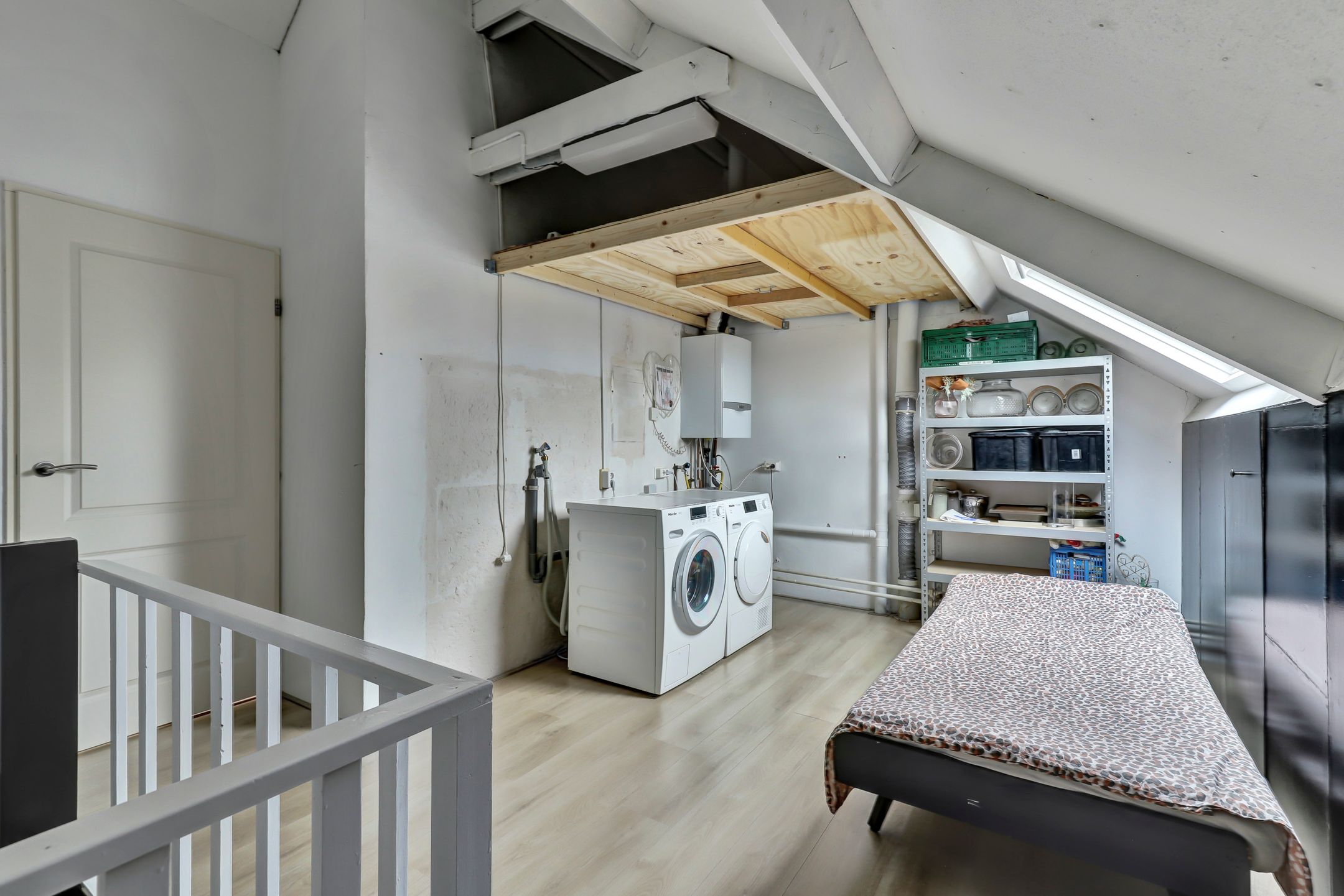 Photo 27 of Haspel 10