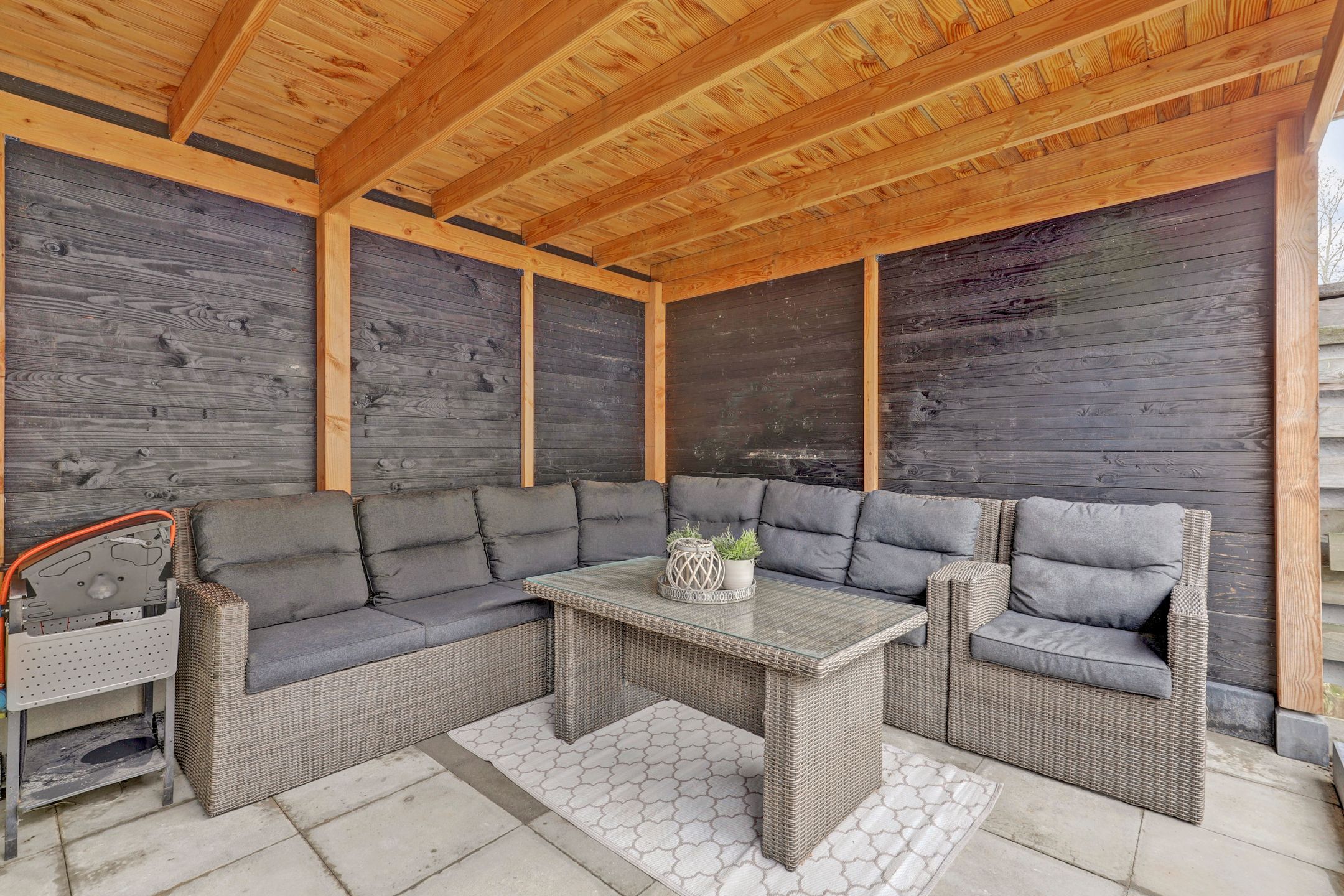 Photo 36 of Haspel 10