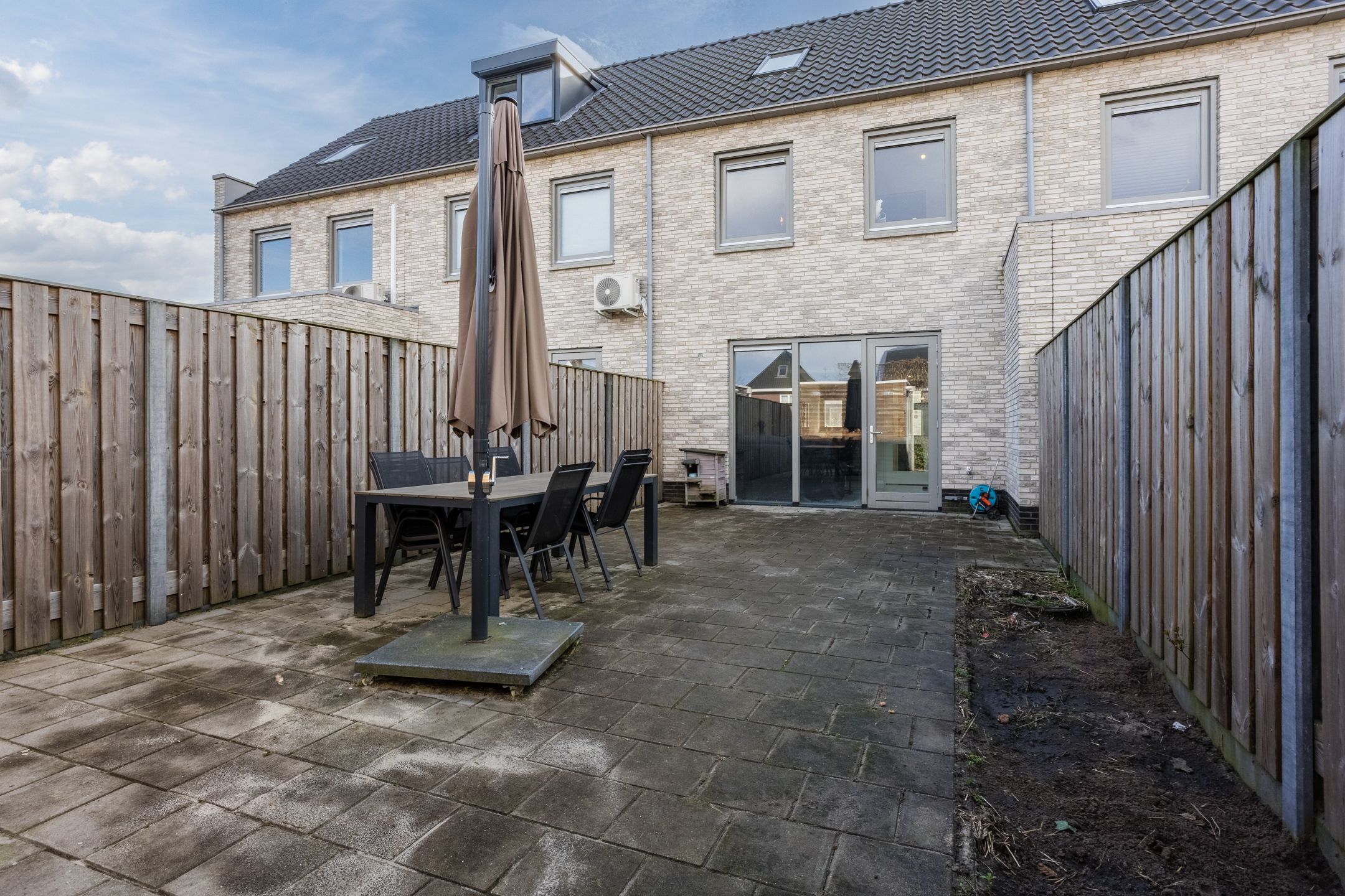 Foto 33 van Piet Bartenstraat 28