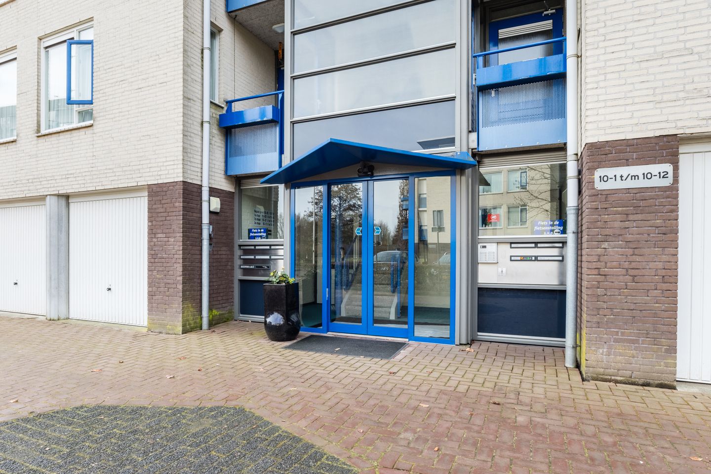 Photo 4 of Esstraat 10-12