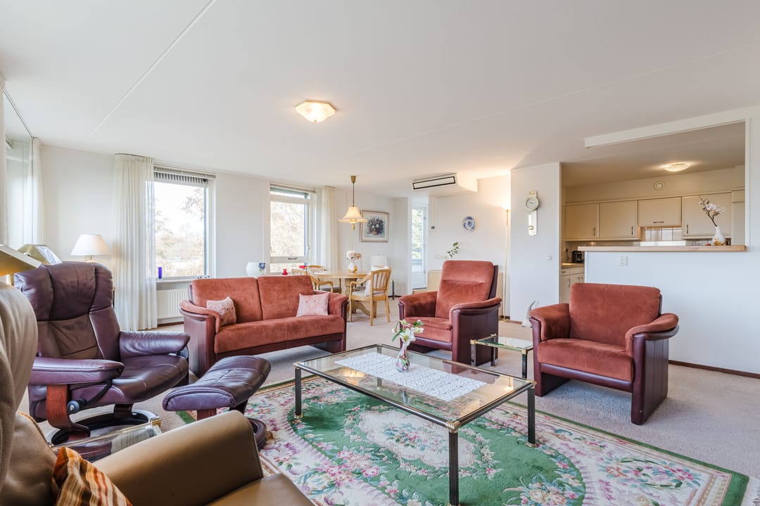 Photo 13 of Esstraat 10-12