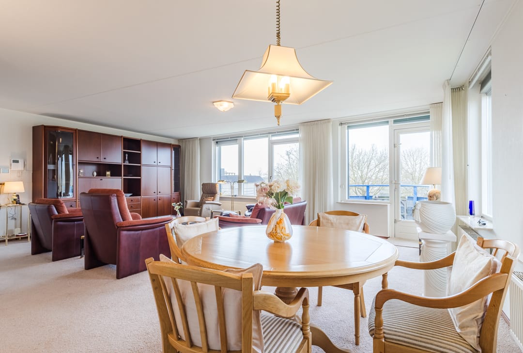 Photo 16 of Esstraat 10-12