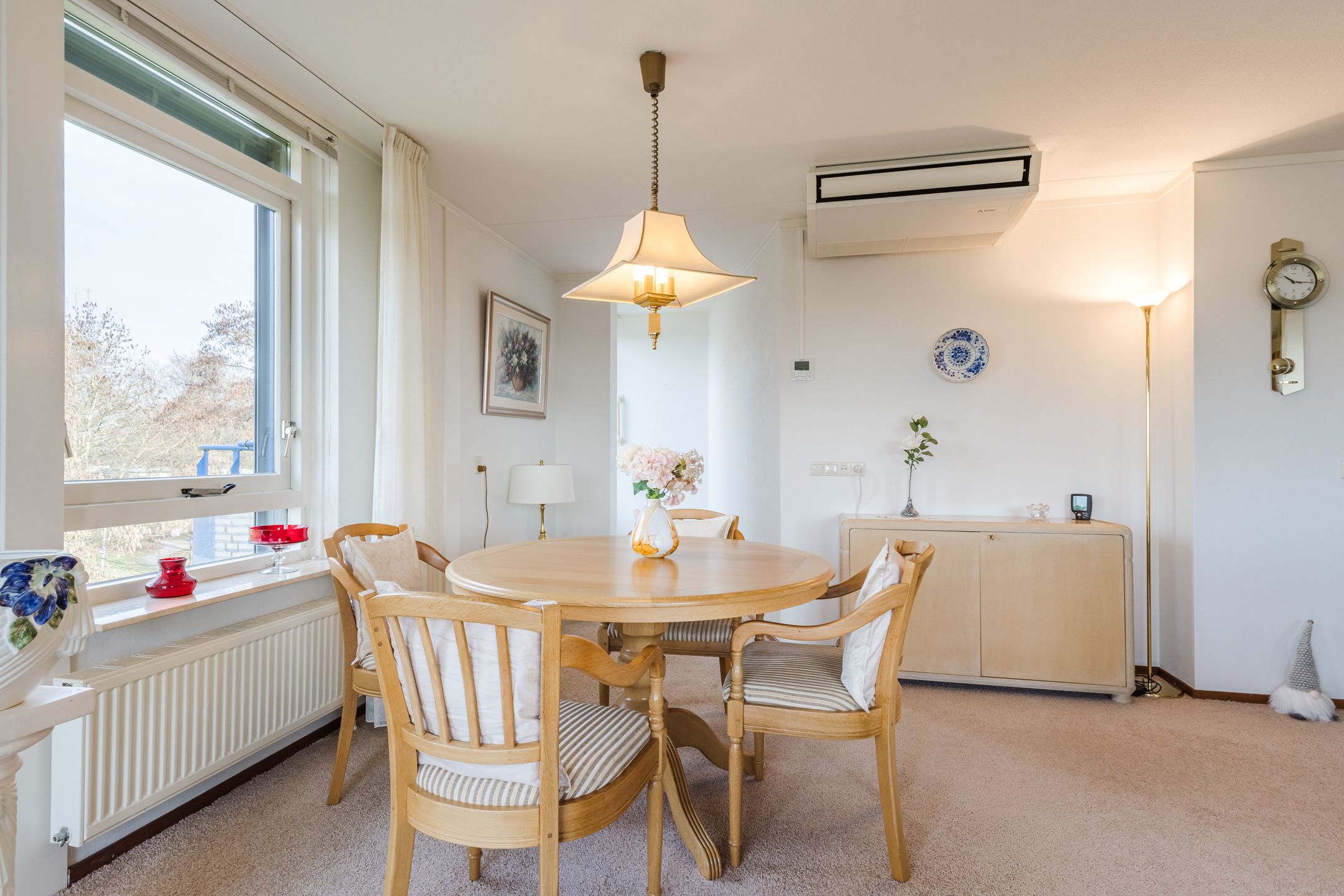 Photo 18 of Esstraat 10-12