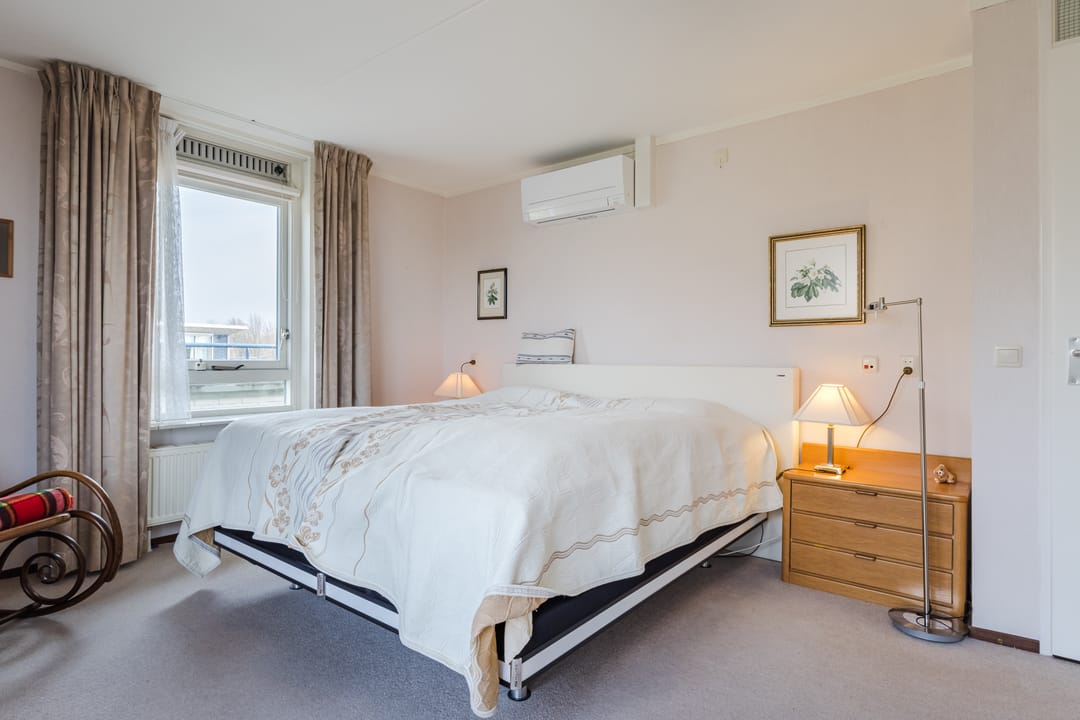 Photo 31 of Esstraat 10-12