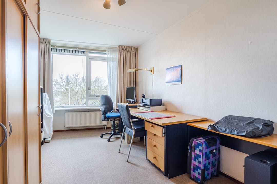 Photo 38 of Esstraat 10-12