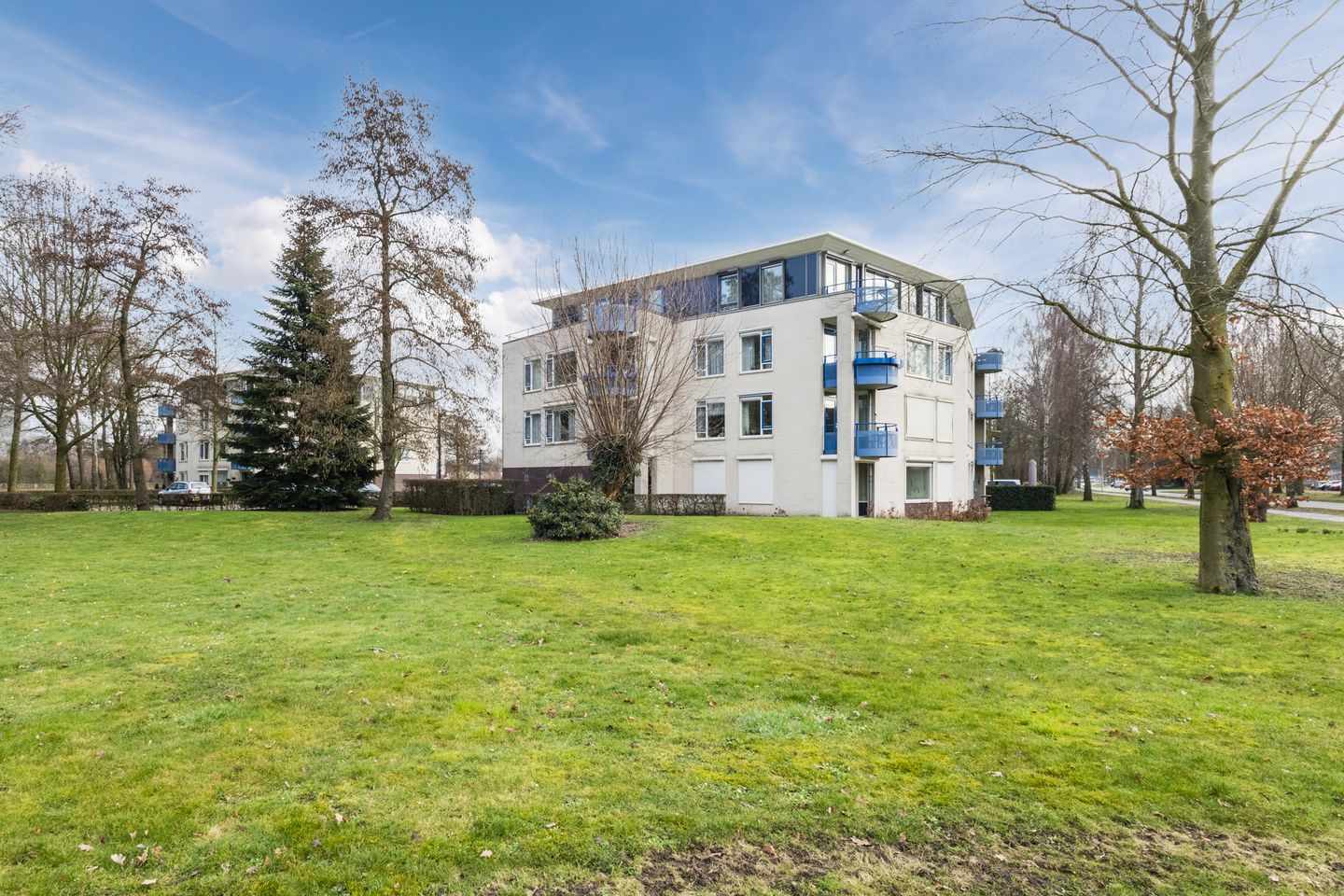 Photo 65 of Esstraat 10-12