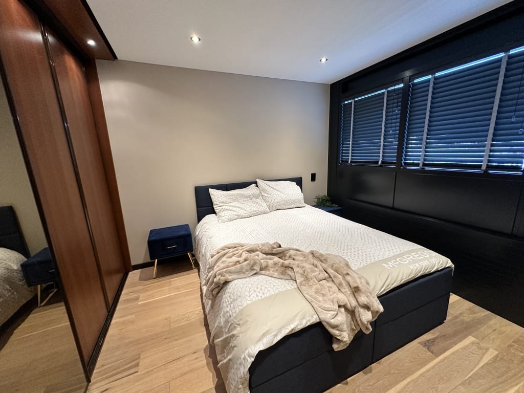 Foto 17 van Weena 61-C