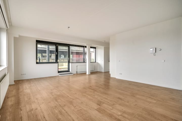 Foto 4 van Wadestein 28