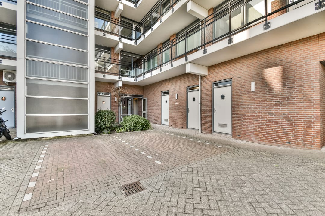 Photo 17 of Avenue Carnisse 315