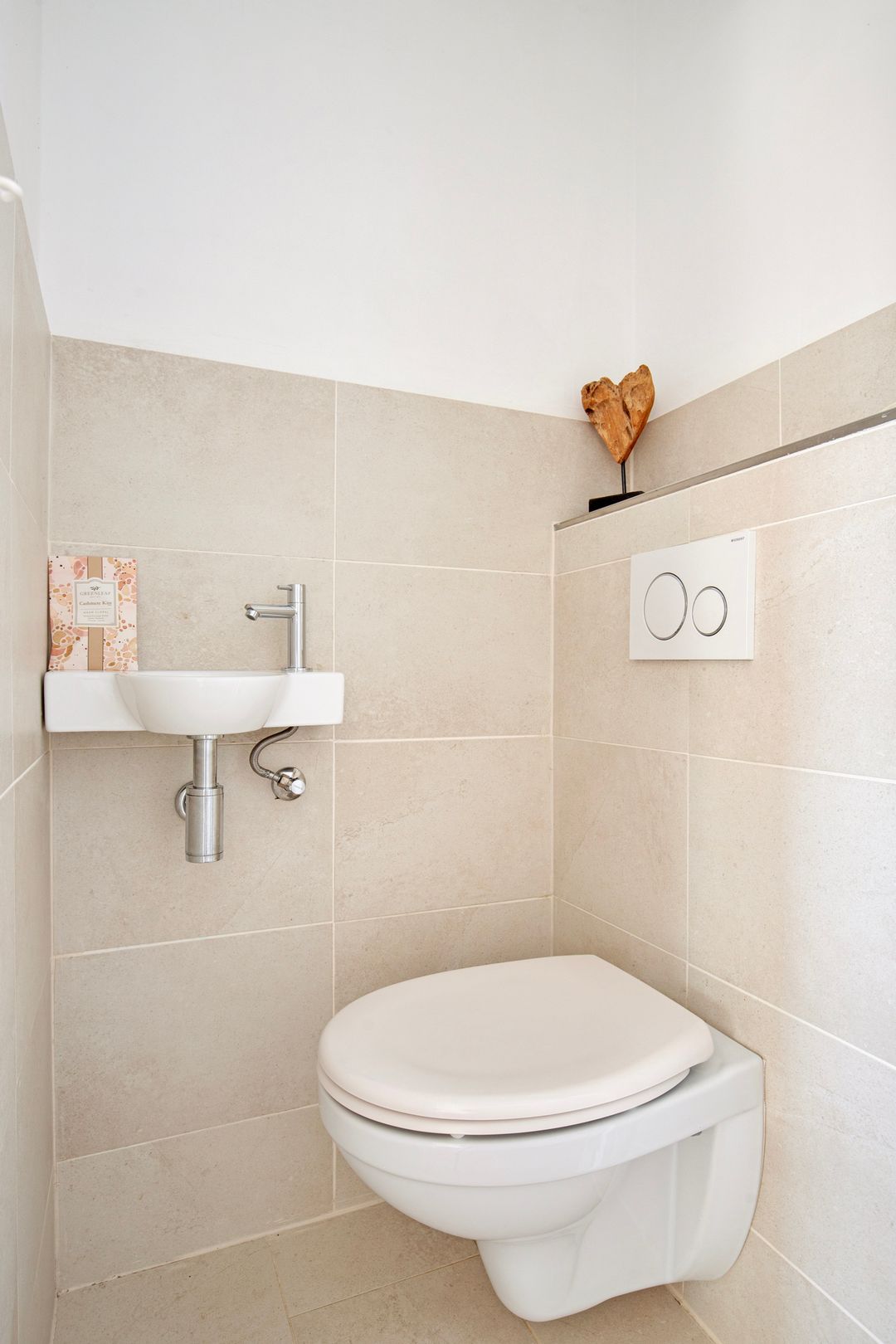 Photo 11 of Hobbemalaan 73