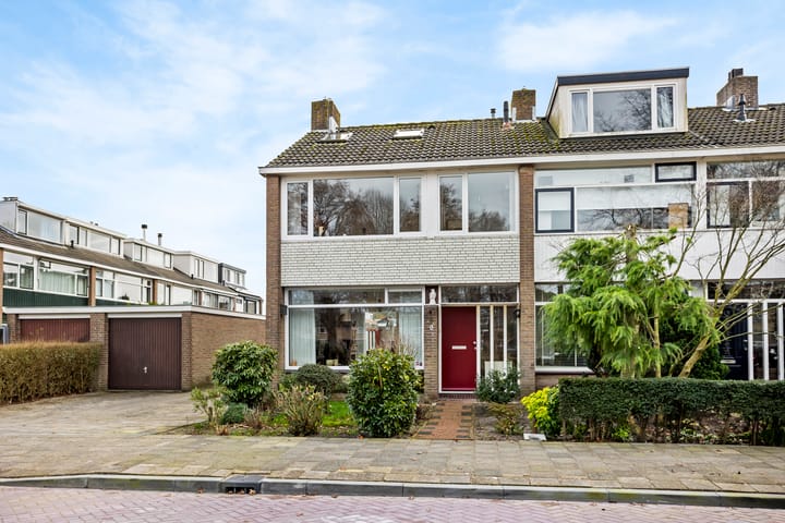 Photo 2 of Graaf Engelbrechtlaan 9