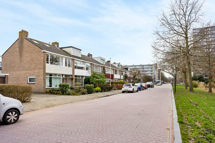 Photo 3 of Graaf Engelbrechtlaan 9