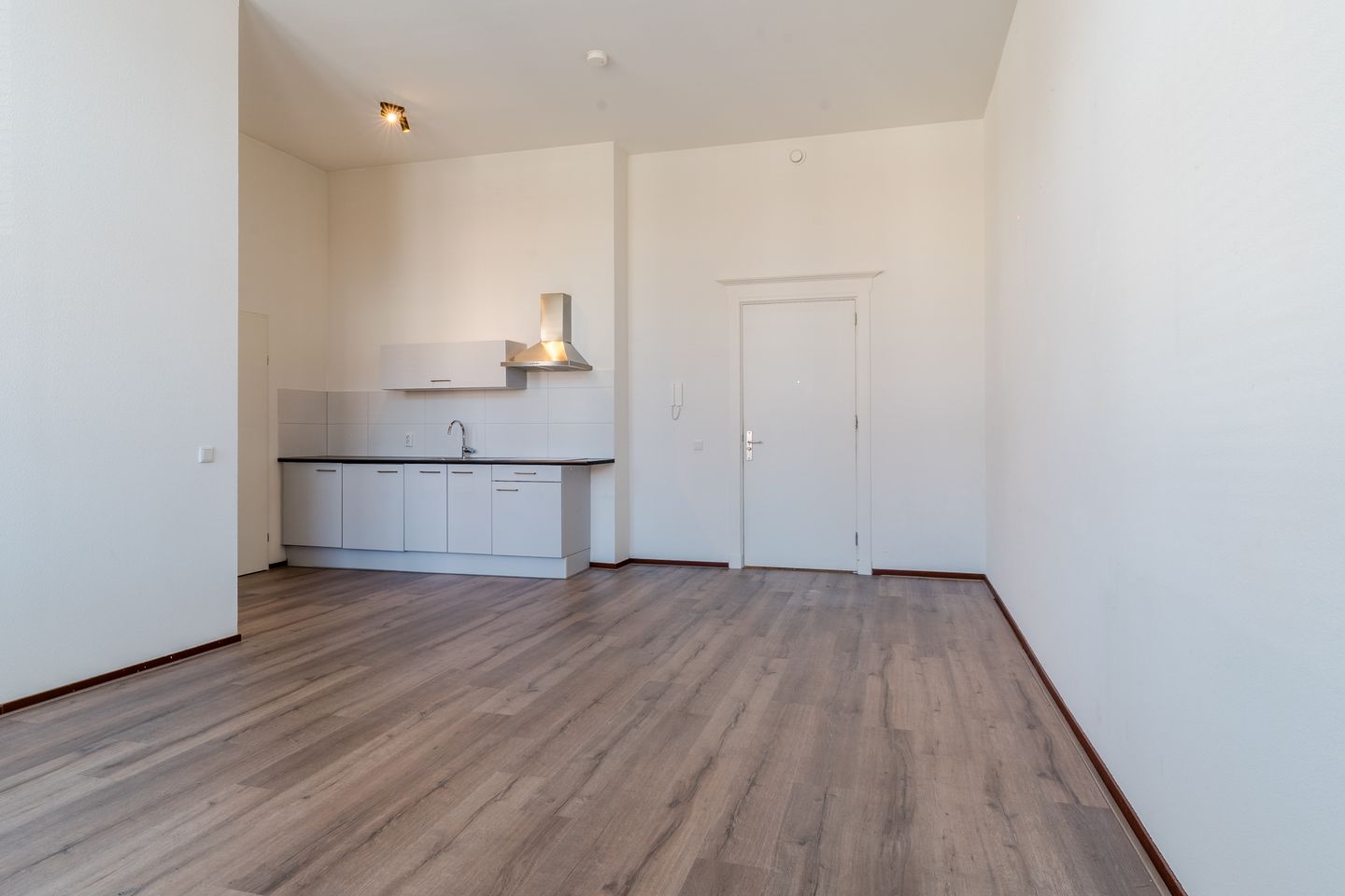 Photo 4 of Mr. van Coothstraat 55-17