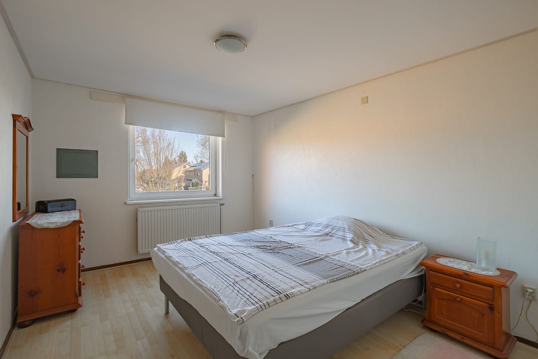 Foto 13 van Weegbree 14