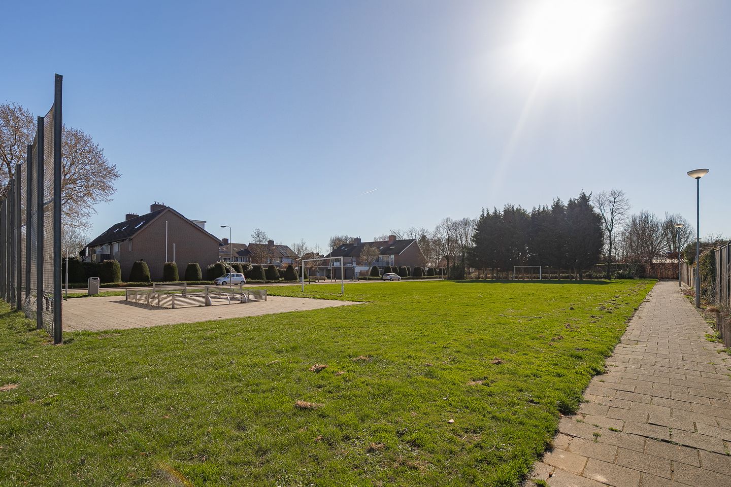 Foto 25 van Weegbree 14