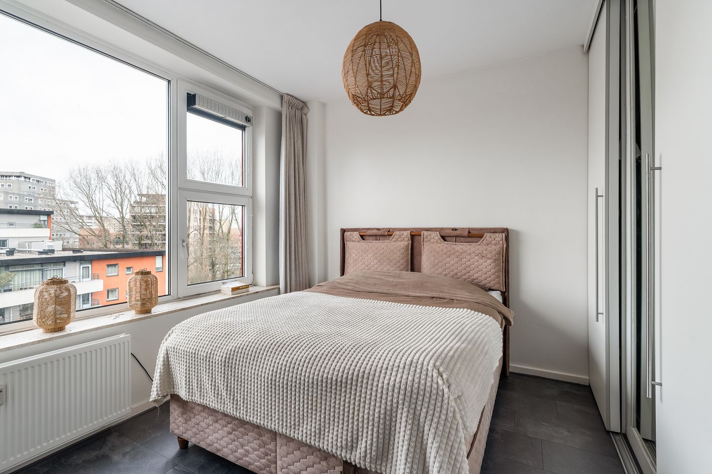 Photo 4 of Jonker Fransstraat 207