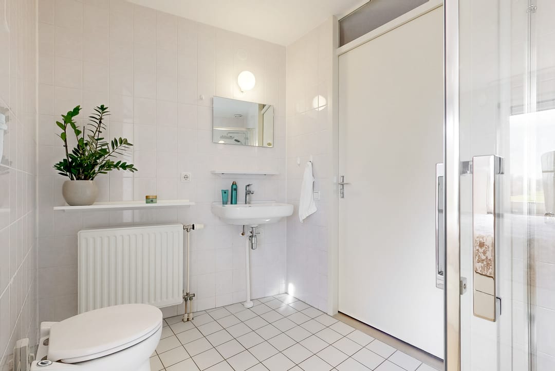 Photo 11 of Louis Davidsstraat 170