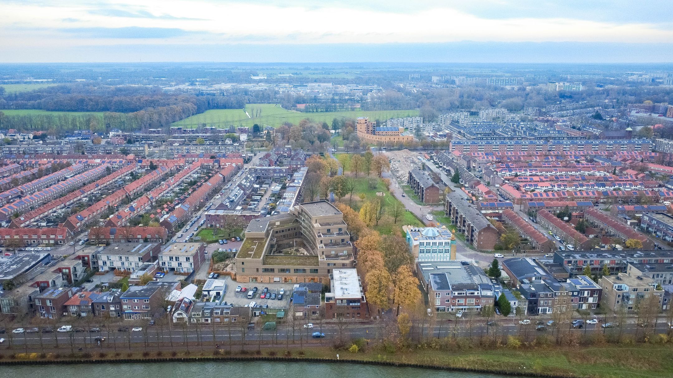 Foto 24 van Amsterdamsestraatweg 831-B