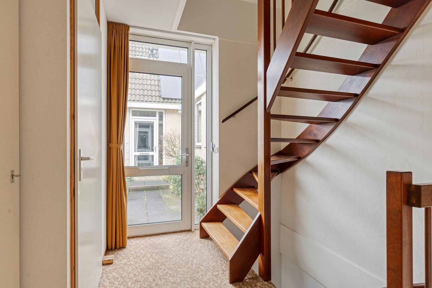 Photo 4 of Westeinde 34