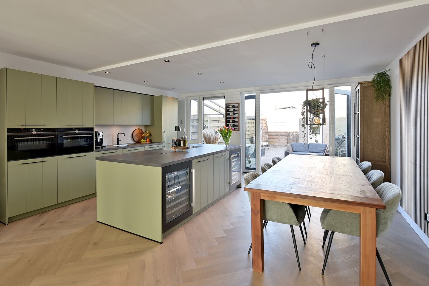 Photo 4 of Spaanderbank 45