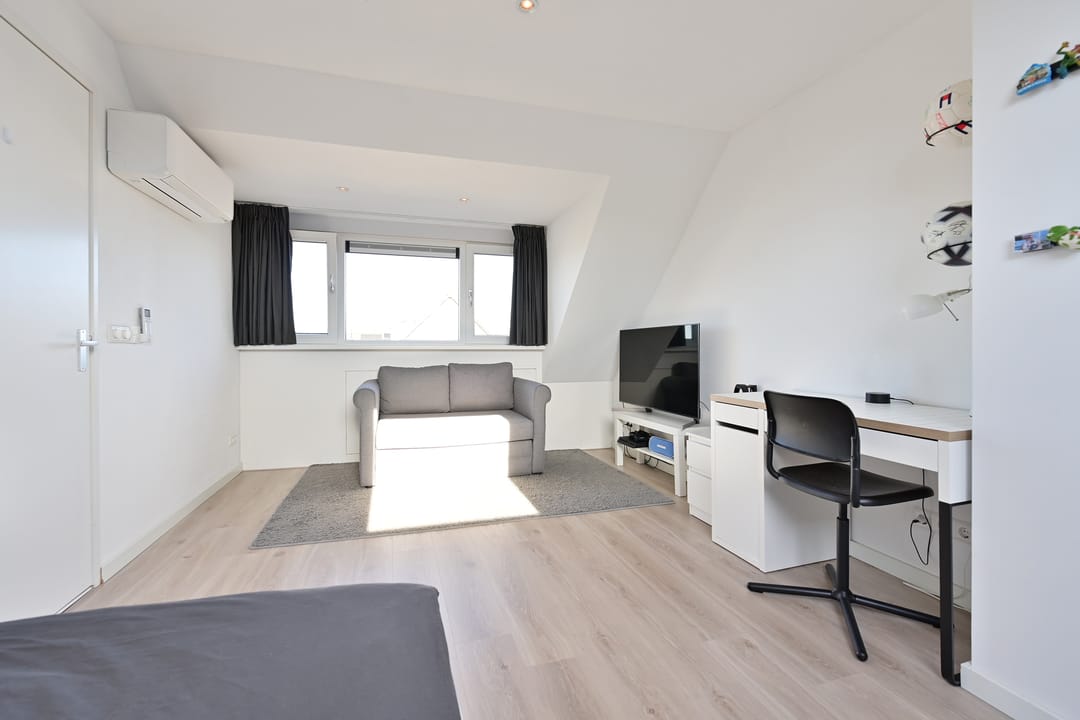 Photo 17 of Spaanderbank 45