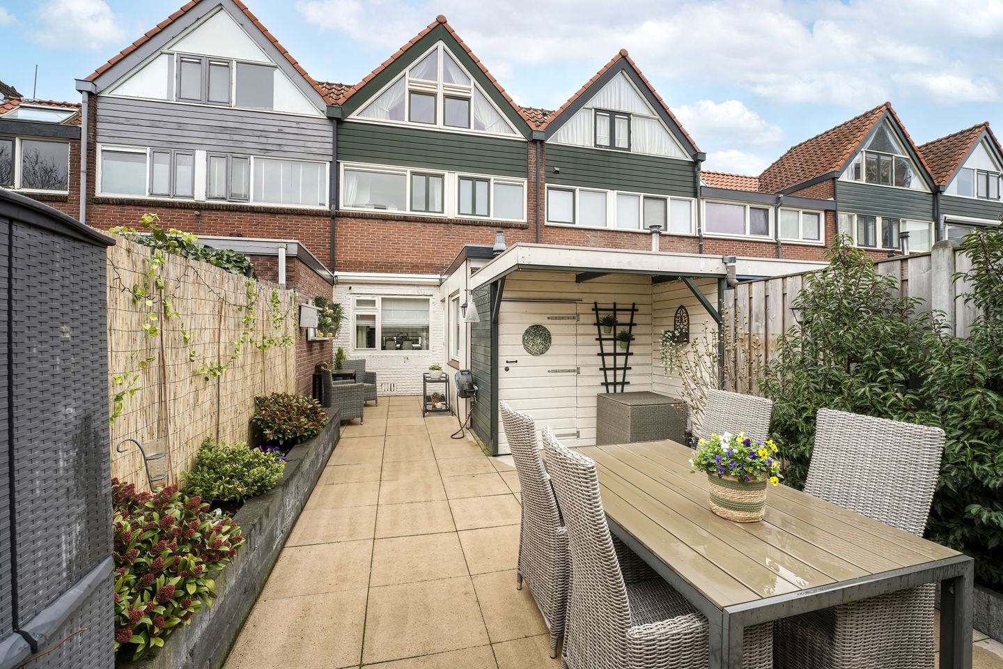 Photo 19 of Erasmusstraat 11