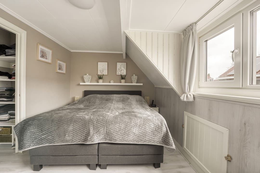 Photo 23 of Erasmusstraat 11