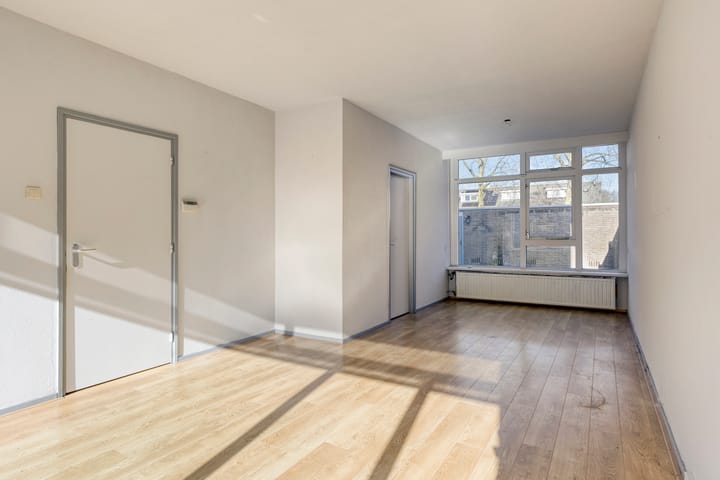 Foto 3 van Van Anrooijstraat 54