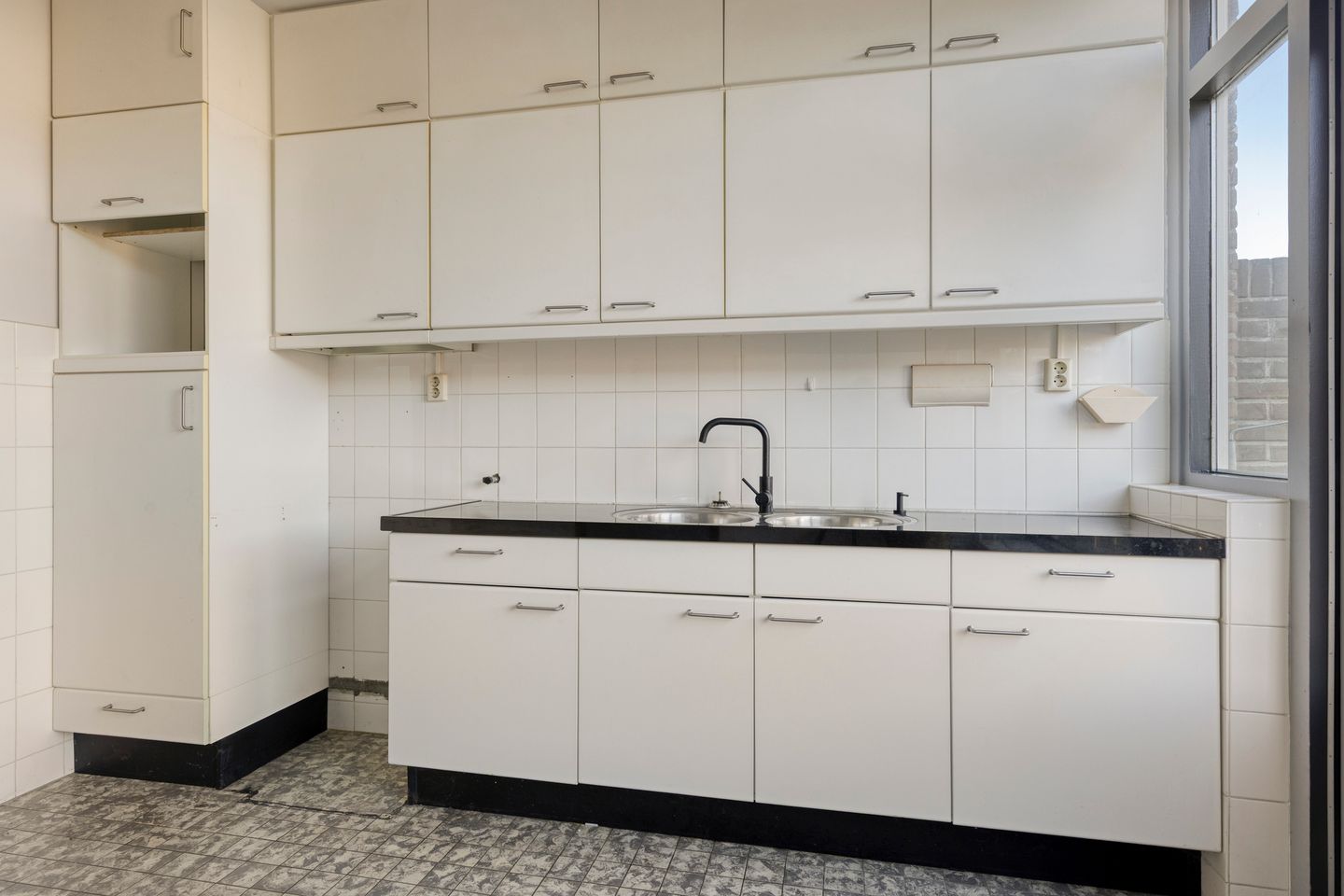 Foto 5 van Van Anrooijstraat 54